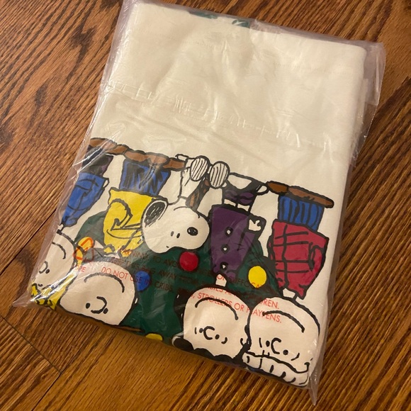 Hanna Andersson Peanuts Holiday PJ Set - size 110cm/5T - Picture 2 of 3